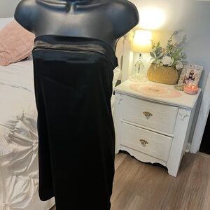 Elegant Black Strapless Dress never worn